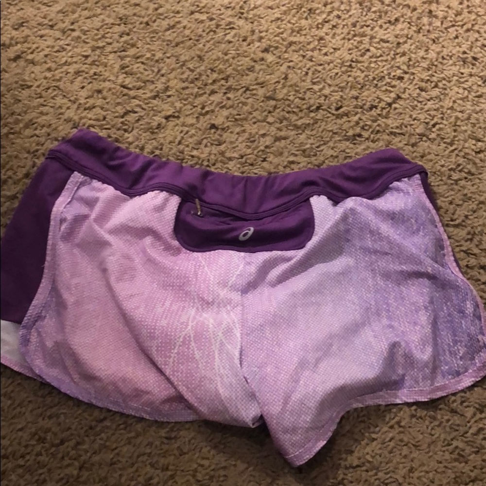 Running shorts